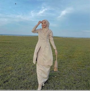 (Category: ) located in . Submitted by nadnadia889 (Listing ID 1207969518, Image 1). Description: .