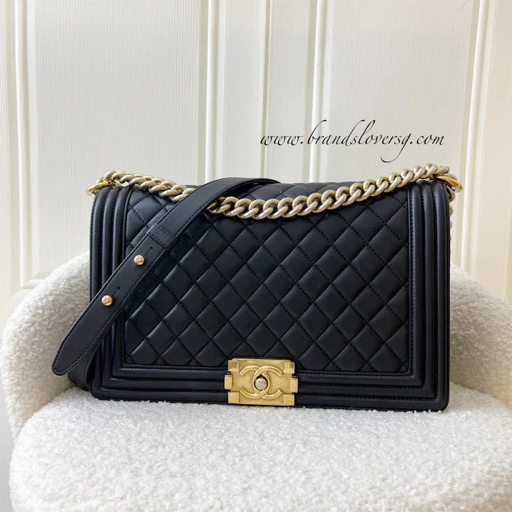 Big chanel boy bag shop