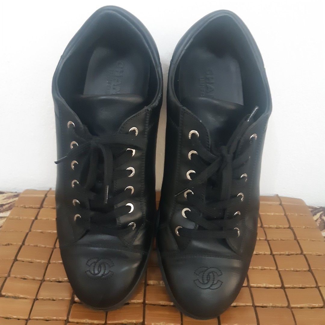 CHANEL Uniform Shoe, Men's Fashion, Footwear, Casual shoes on Carousell