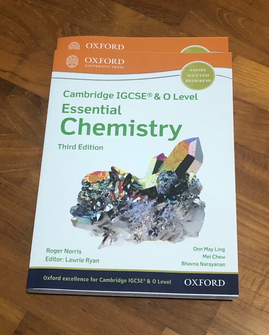 Chemistry IGCSE Textbook (OXFORD), Hobbies & Toys, Books & Magazines