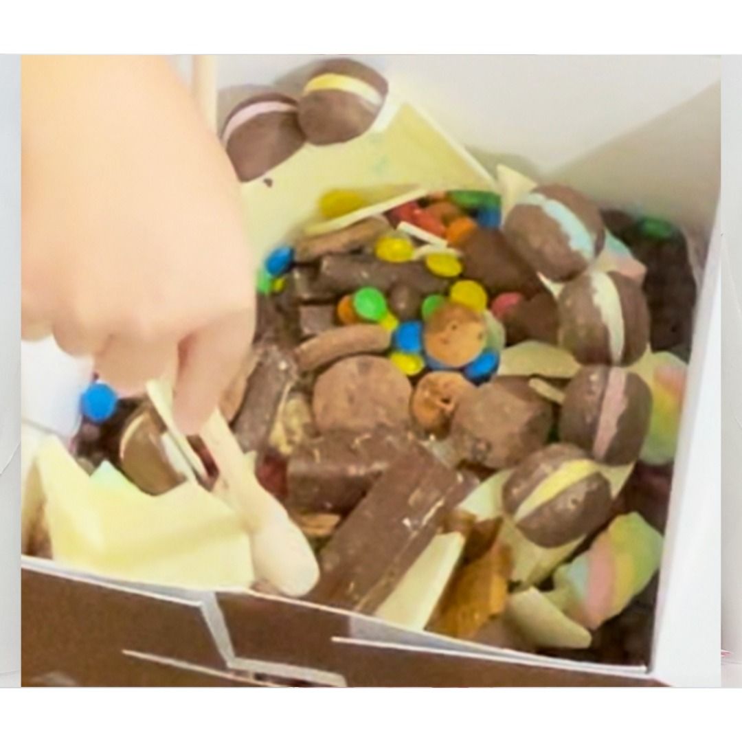 Chocolate Overload Smash Pinata Cake, Food & Drinks, Homemade Bakes on ...