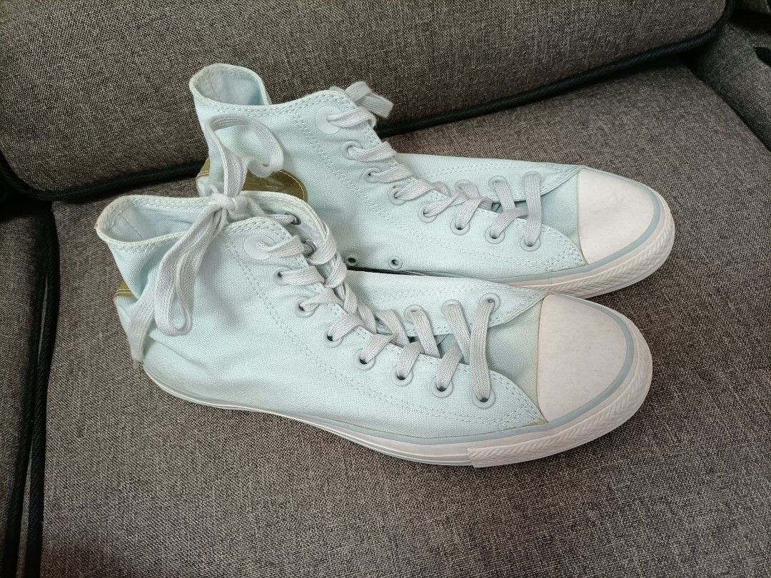 Converse high top sneakers mens size 8 Men s Fashion Footwear