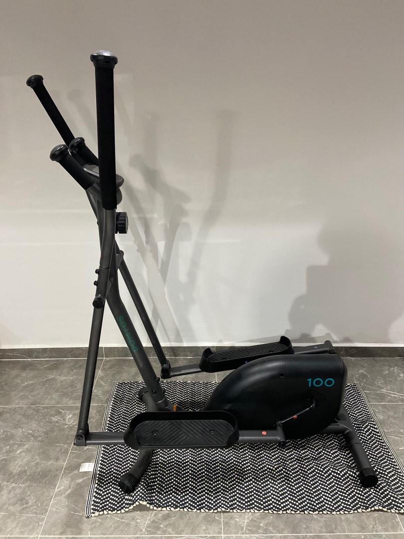 Decathlon Elliptical 100 Cross Trainer, Sports Equipment, Exercise