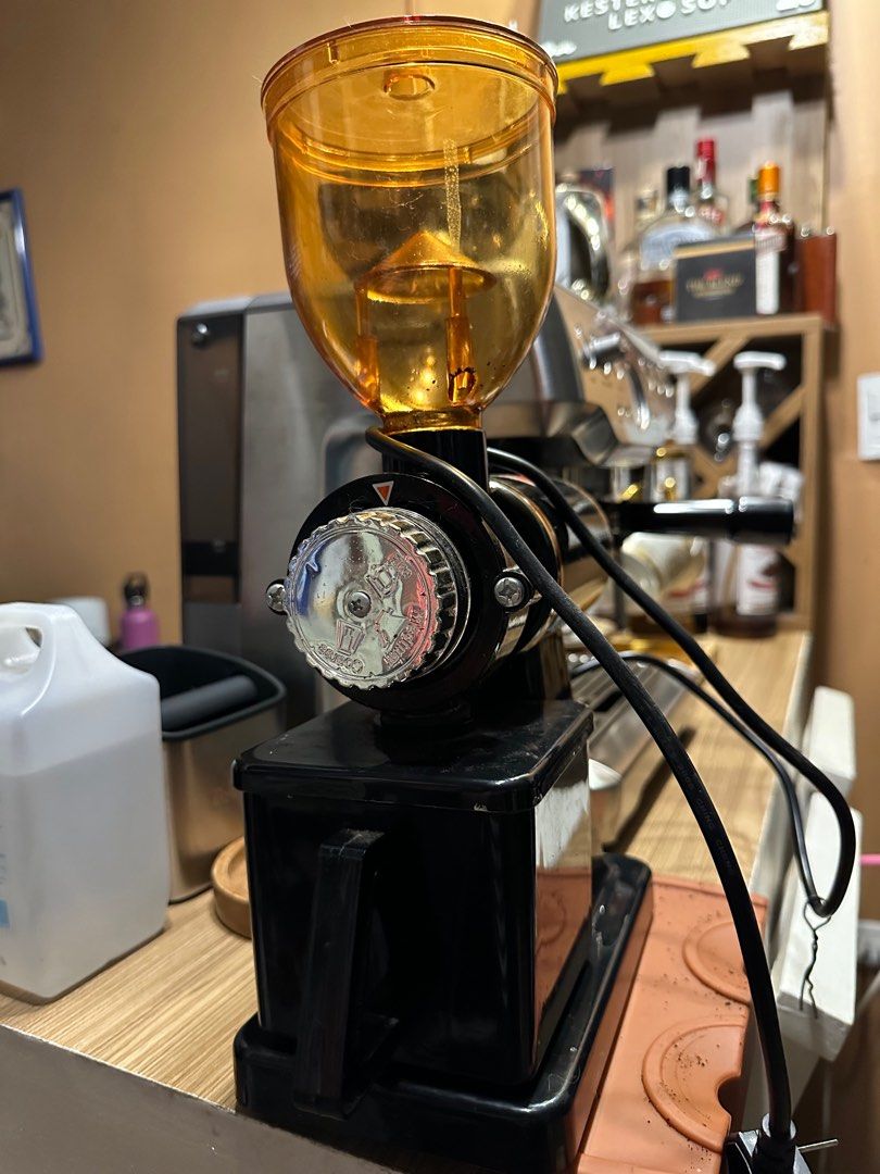 Delonghi Dedica Metallics, TV & Home Appliances, Kitchen Appliances