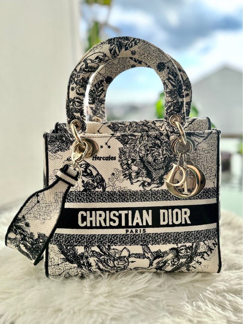 Dior - Mini Lady D-Lite Bag White and Navy Blue Toile de Jouy Embroidery - Women