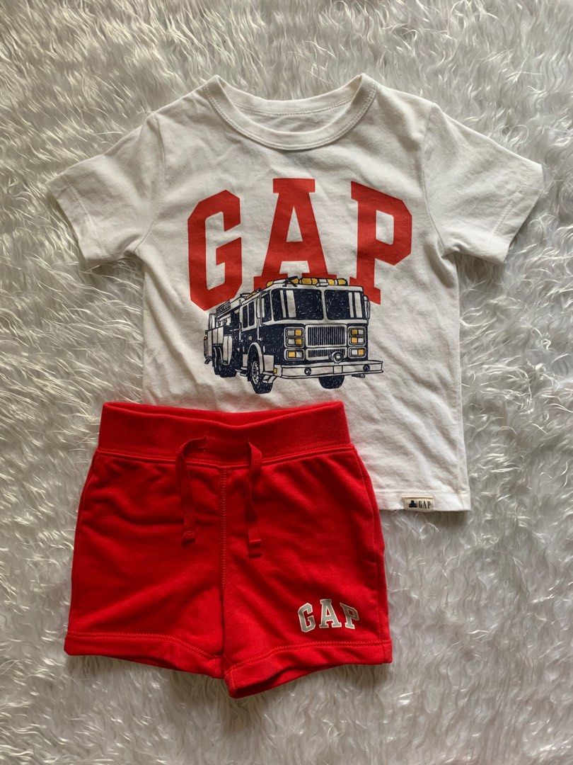 Gap set (Category: Babies & Kids Fashion) located in Quezon City. Submitted by Helpmedeclutter (Listing ID 1207877663, Image 1). Description: Used once 2T.