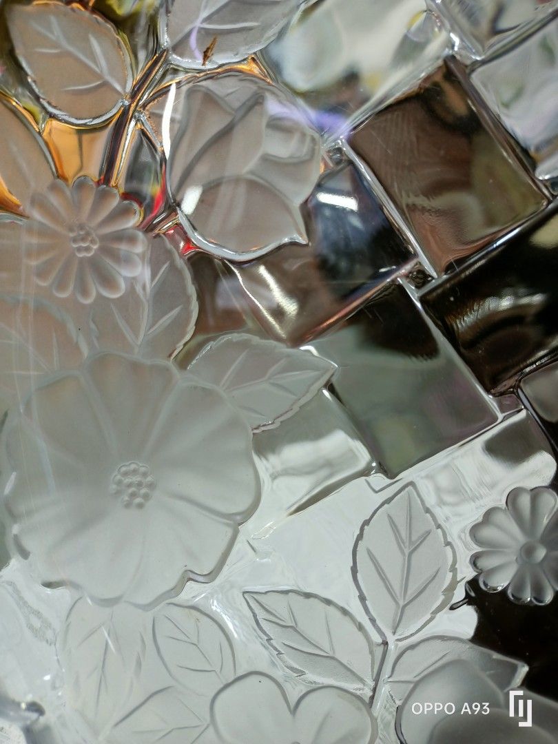 Glass Plate Display Flower Motif, Furniture & Home Living, Home Decor