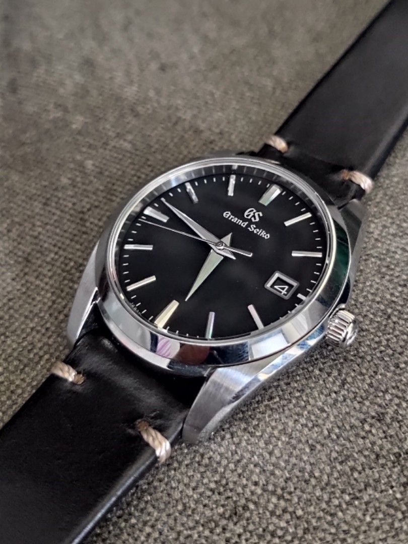Grand Seiko SBGX261 9F62 quartz, newer version of sbgx061, Men's Fashion,  Watches & Accessories, Watches on Carousell