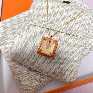 (Category: ) located in . Submitted by hcouture (Listing ID 1207972719, Image 1). Description: .