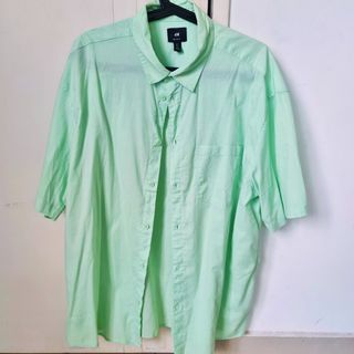 H&M Men Short-sleeved Collared Button Shirt