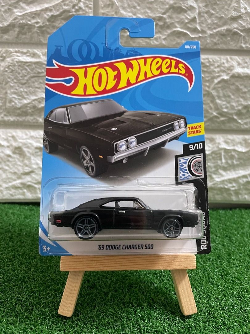 Hot wheels 69 top dodge charger 500 black