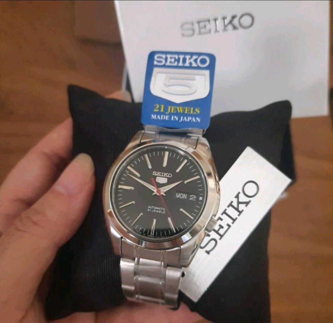 JAPAN-MADE*Seiko 5 SNKL45J1 Classic Men's / Unisex Automatic Black Dial Stainless  Steel Watch snkl45 snkl45j snkl45j1 Birthday gift birthday seiko (BRAND NEW  IN BOX), Men's Fashion, Watches & Accessories, Watches on Carousell