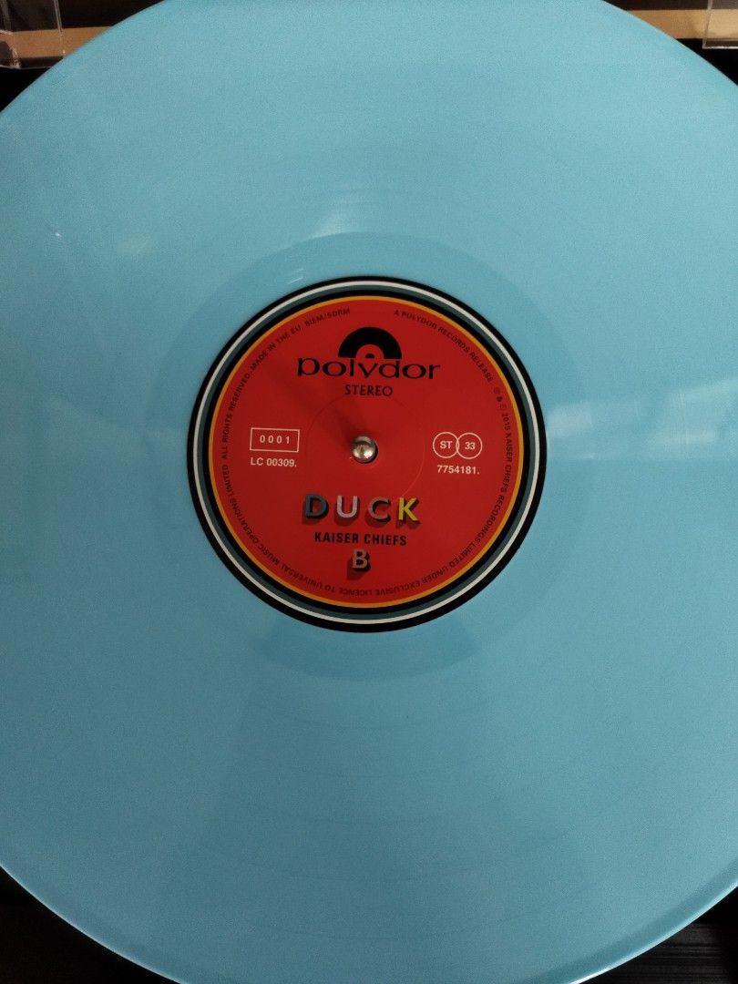 Kaiser Chiefs Duck coloured vinyl LP, & Music & Media, Vinyls on Carousell