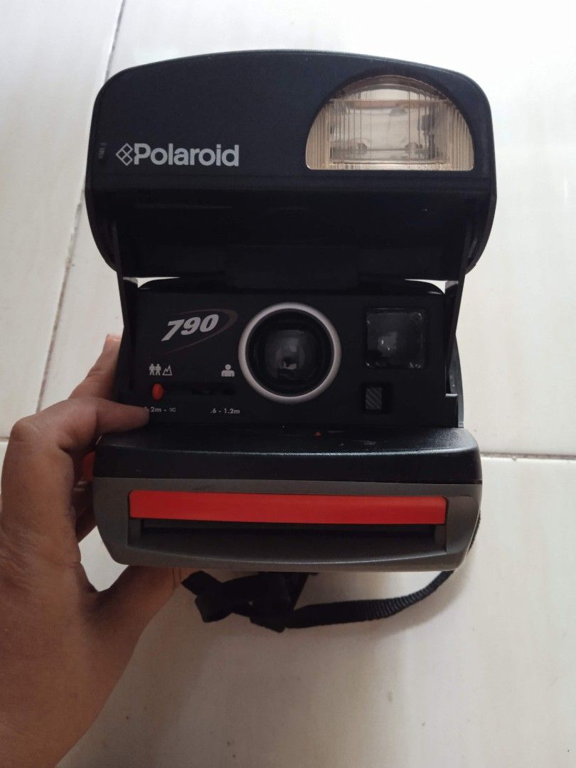 polaroid bekas
