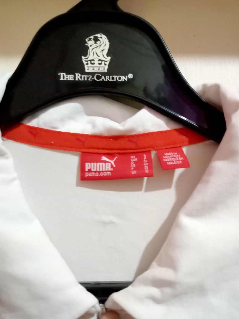 Kaos puma sport wanita made in Malaysia, Fesyen Wanita, Pakaian Wanita,  Atasan di Carousell