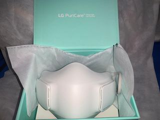 LG Puricare Wearable AirPurifier