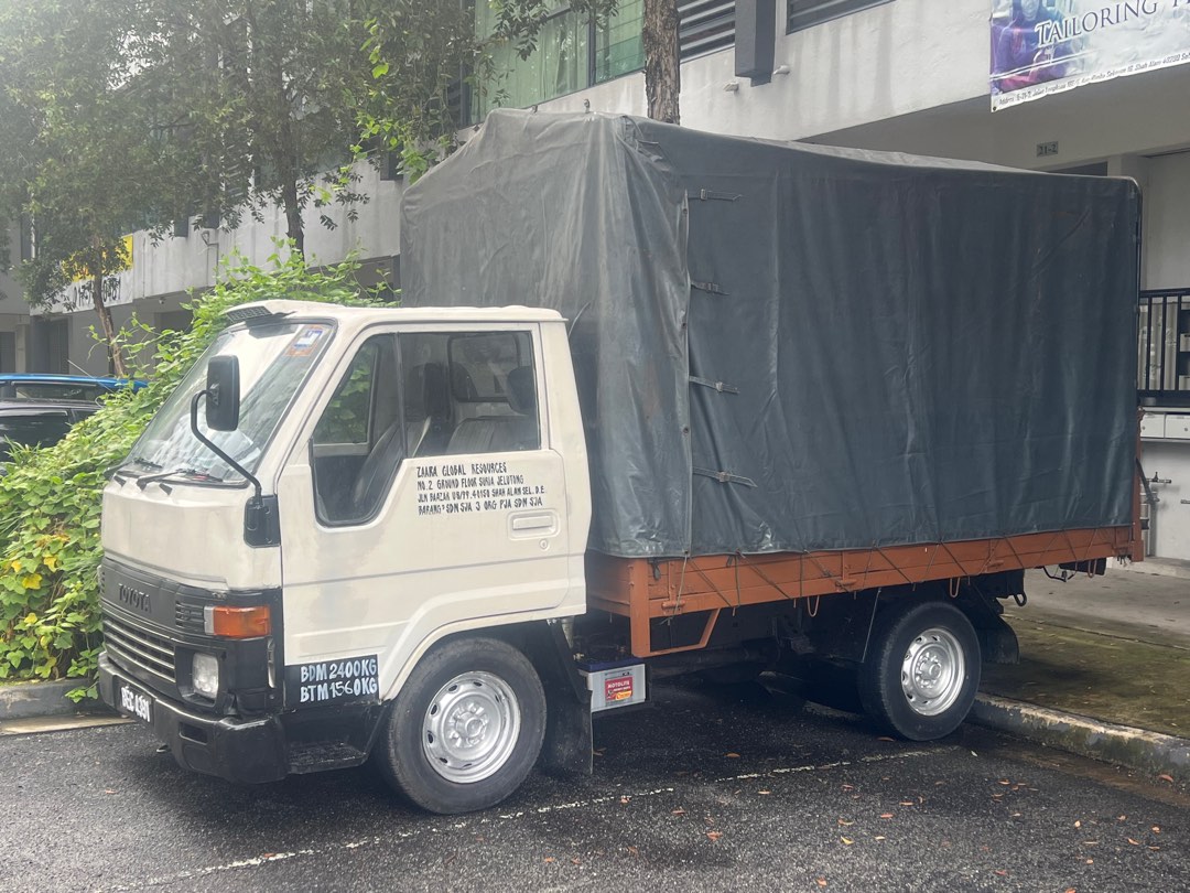 Lori 1 tan Toyota, Cars, Cars for Sale on Carousell