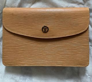 (Category: ) located in . Submitted by forevertimepieces (Listing ID 1207939539, Image 1). Description: .