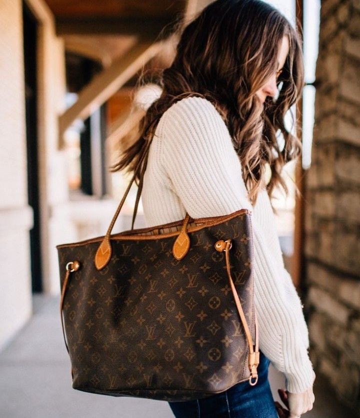 Louis Vuitton Neverfull Tote Size Review  Curls and Cashmere