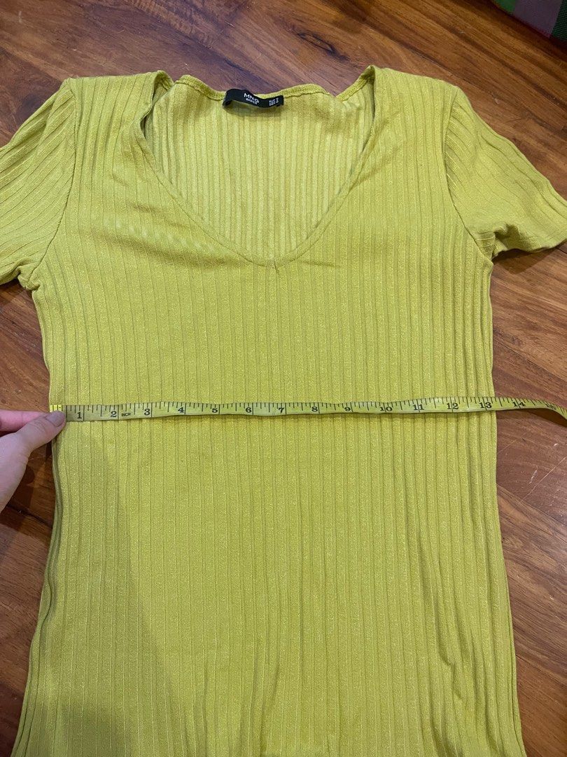 Mango Apple Green Ribbed Top, Women's Fashion, Tops, Shirts on Carousell