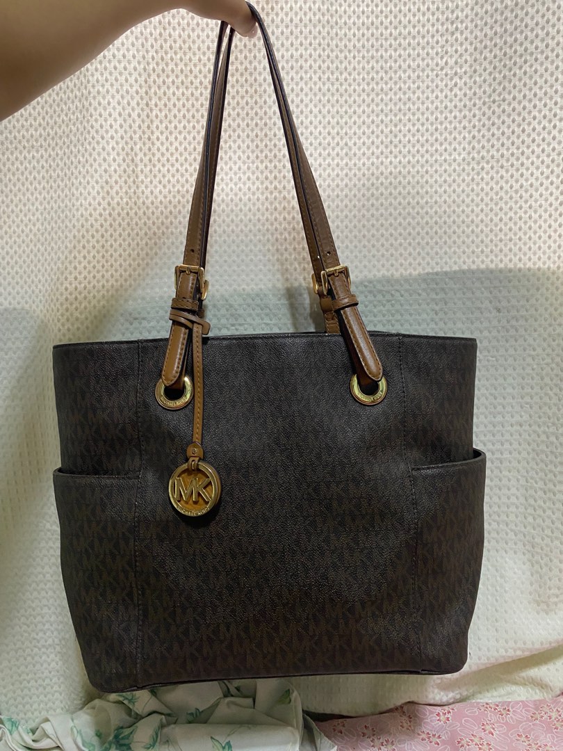 Michael Kors Jet Set East West Signature Tote Bag, Luxury, Bags & Wallets  on Carousell