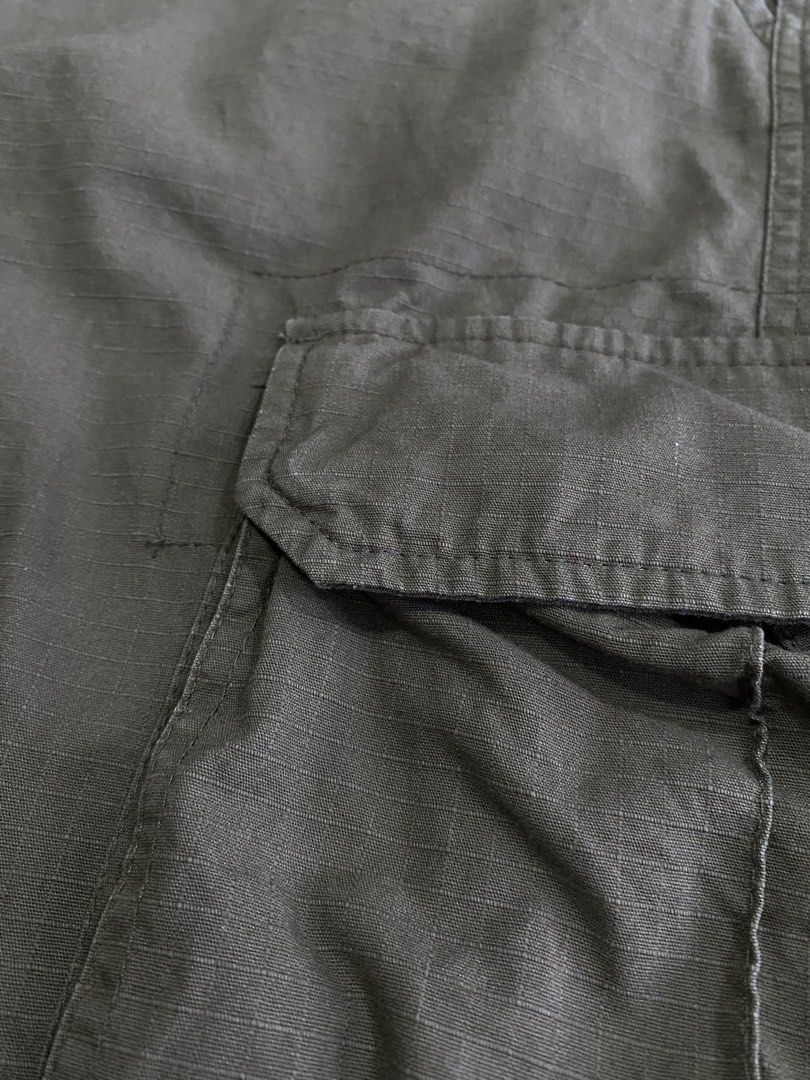 Military Green Cargo Pants, Men's Fashion, Bottoms, Trousers on Carousell