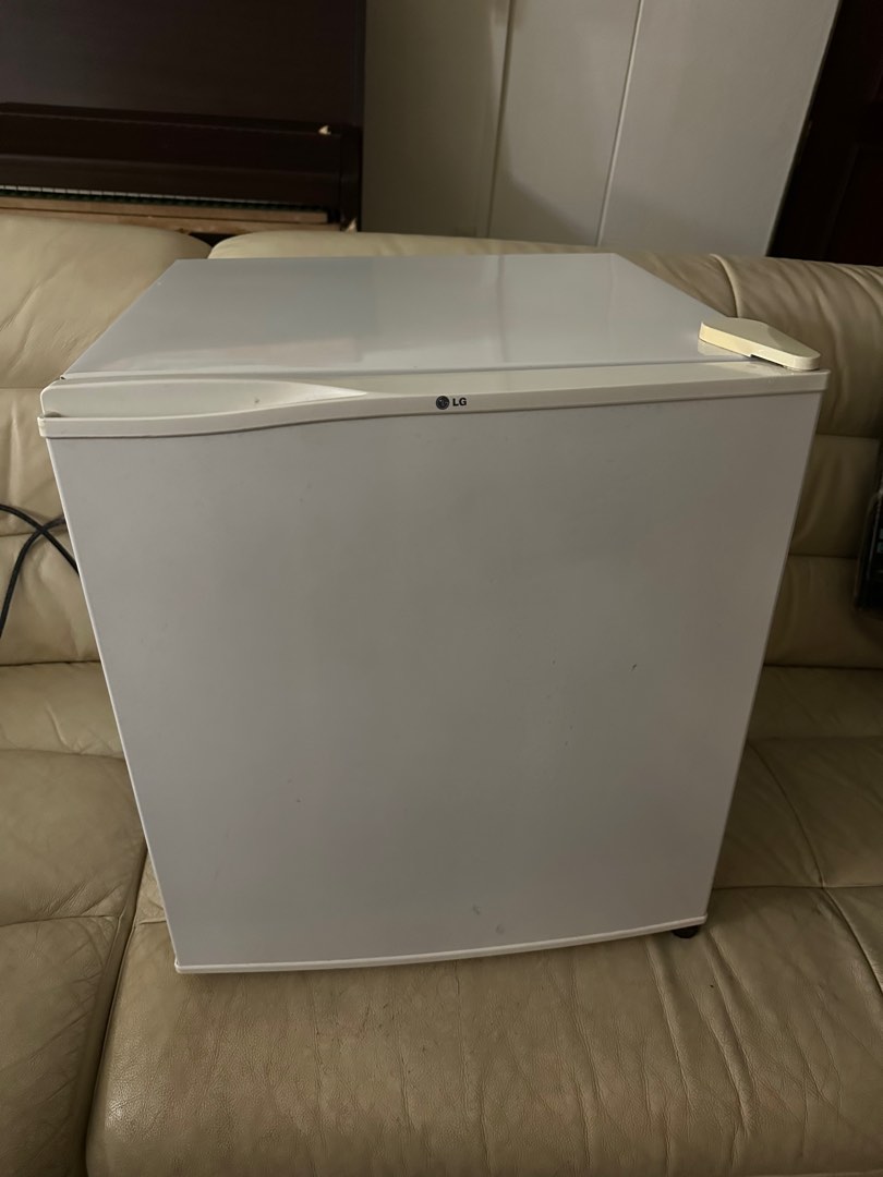 Mini fridge, TV & Home Appliances, Kitchen Appliances, Refrigerators