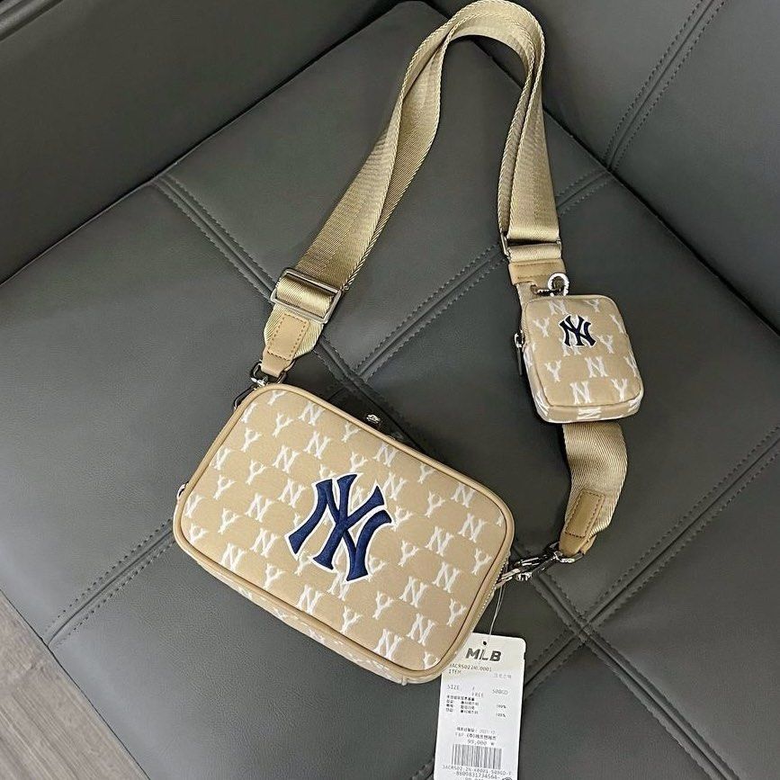 MLB New York Yankees Mini Cross Sling Bag 686699870270