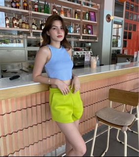 neon color short pants women