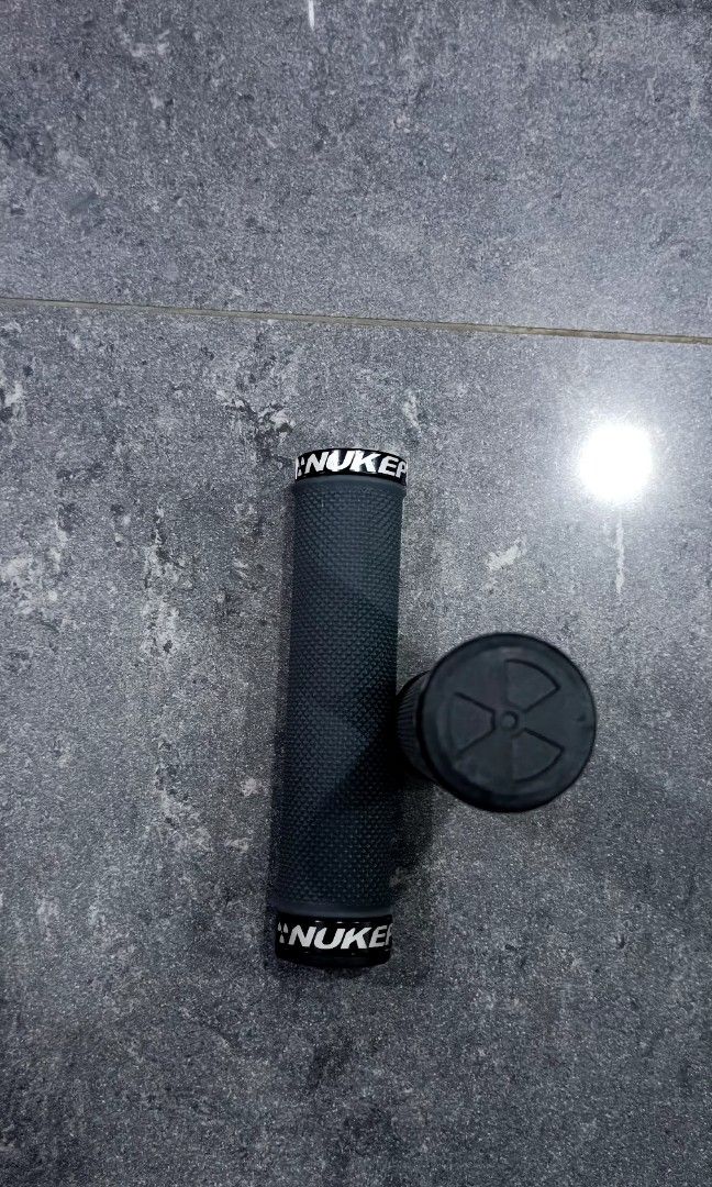 nukeproof grips blue