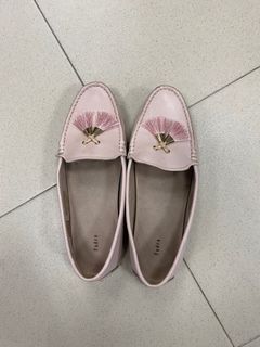 (Category: ) located in . Submitted by prelovedshop.a (Listing ID 1207924648, Image 1). Description: .