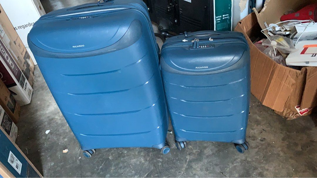 Ricardo original luggage sets(28''&22'') [Display set]A, Hobbies & Toys