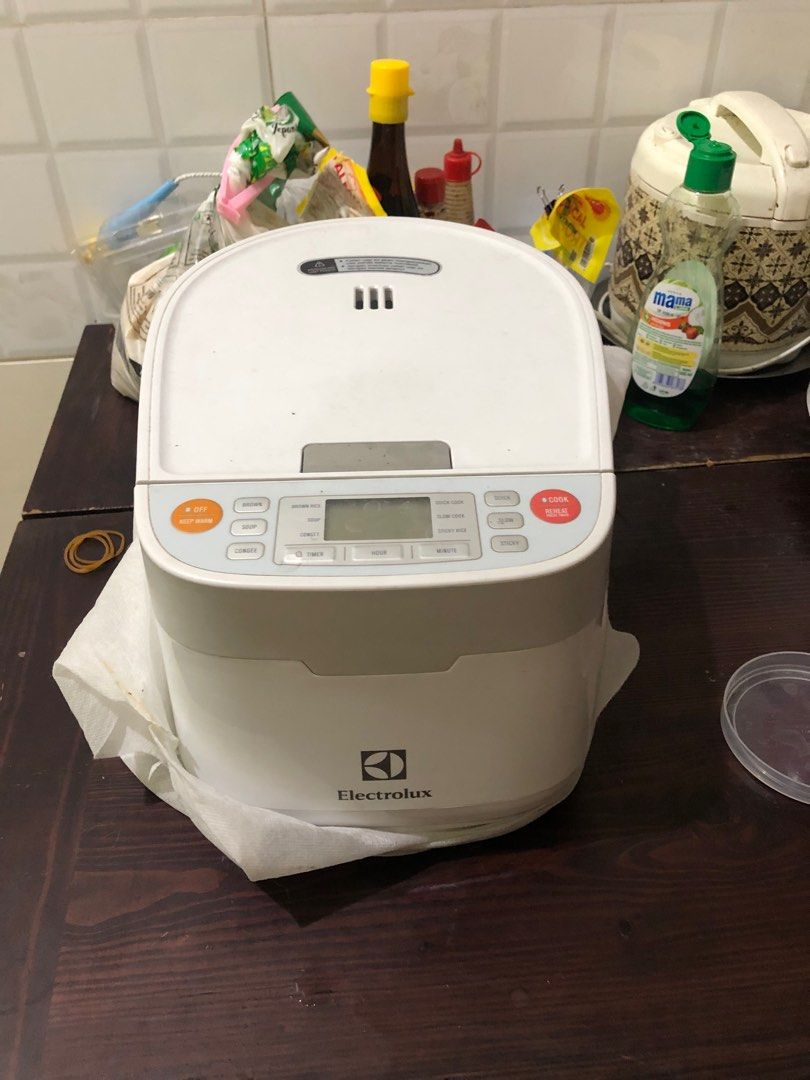 Rice Cooker Electrolux, Kitchen & Appliances on Carousell