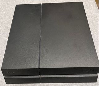 Sony PS4 (500GB SSD) + 2 Game