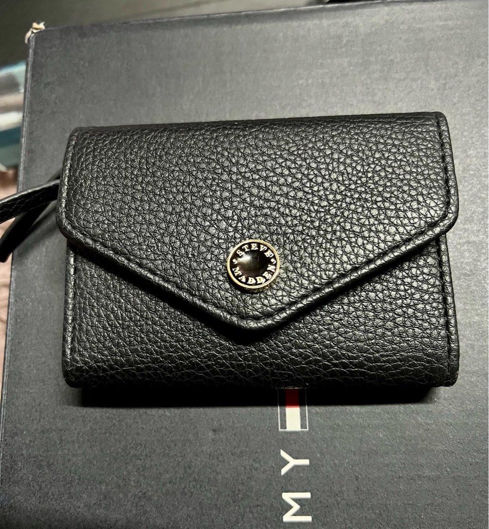 Steve madden small 2025 wallet