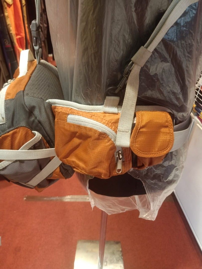 Timberline 2 Way Pouch Bag, Men's Fashion, Bags, Belt bags, Clutches