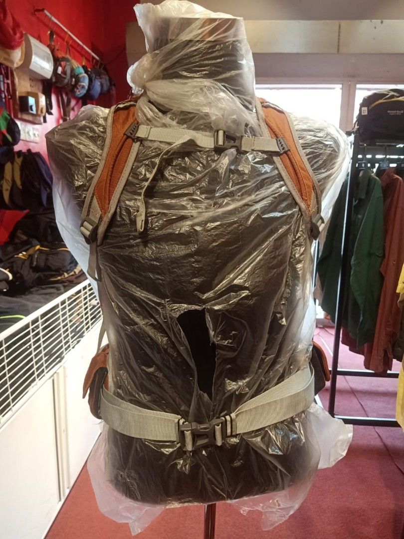 Timberline 2 Way Pouch Bag, Men's Fashion, Bags, Belt bags, Clutches