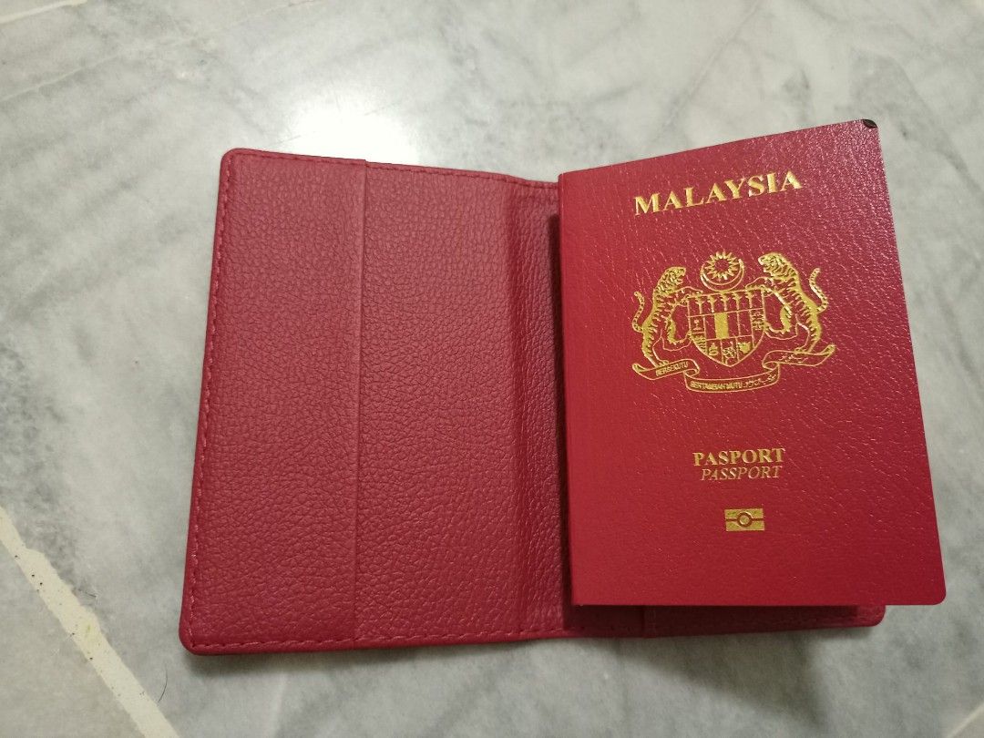 Top quality Latest Malaysia Passport Cover Thick and Safe, Luxury