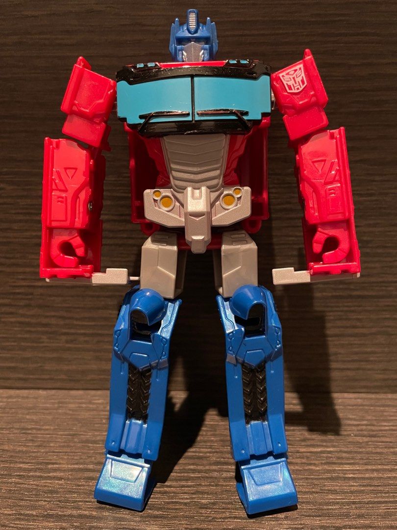 Transformers Authentics Alpha Series Optimus Prime, Hobbies & Toys