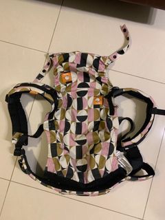 (Category: ) located in . Submitted by irisyong (Listing ID 1207984636, Image 1). Description: .