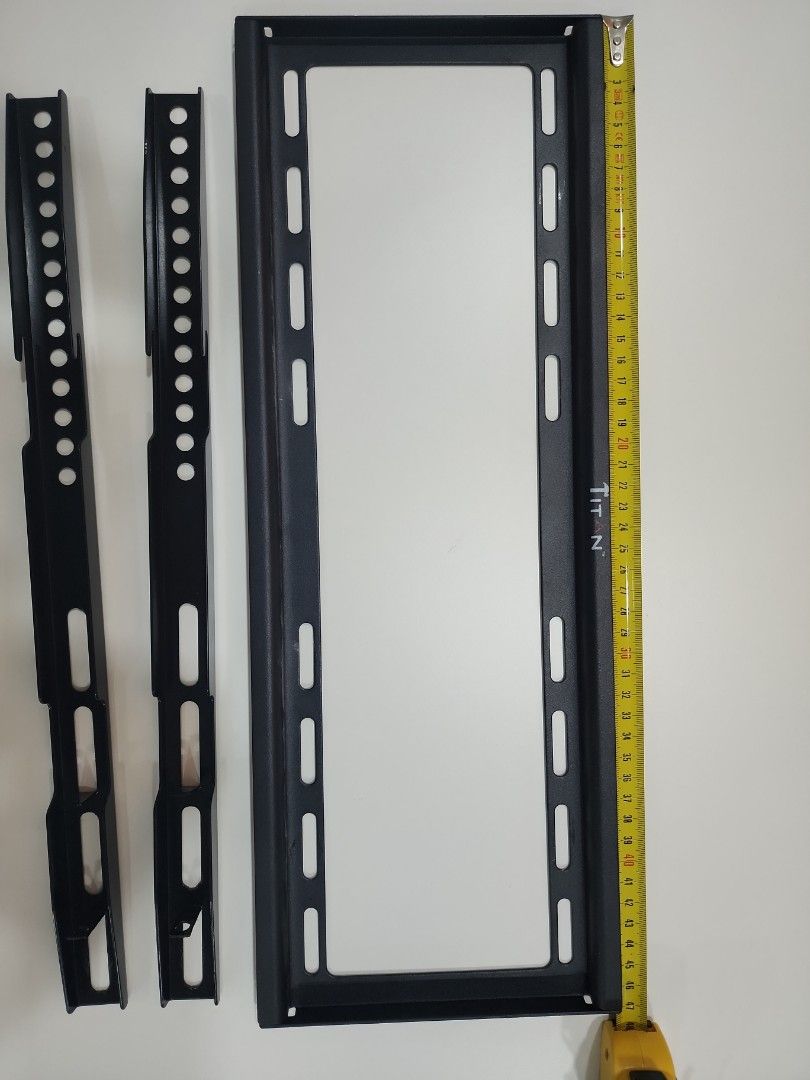 TV Bracket (Category: Home Improvement Tools & Accessories) located in Singapore. Submitted by knowingyourself (Listing ID 1207885331, Image 2). Description: Used TV bracket 470 x 170mm Self collection at Zervex.