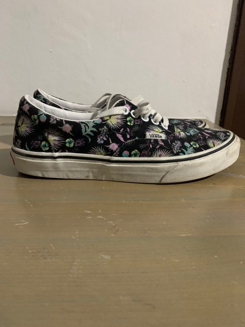 Vans men s size 8 women s size 9.5 Women s Fashion Footwear