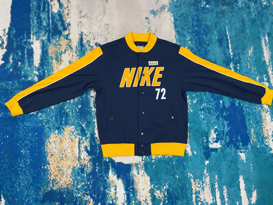 varsity nike trainers