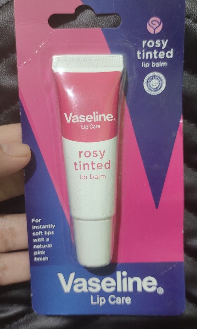 Vaseline Lip Care Rosy Tinted Lip Balm, Kesehatan & Kecantikan, Kulit