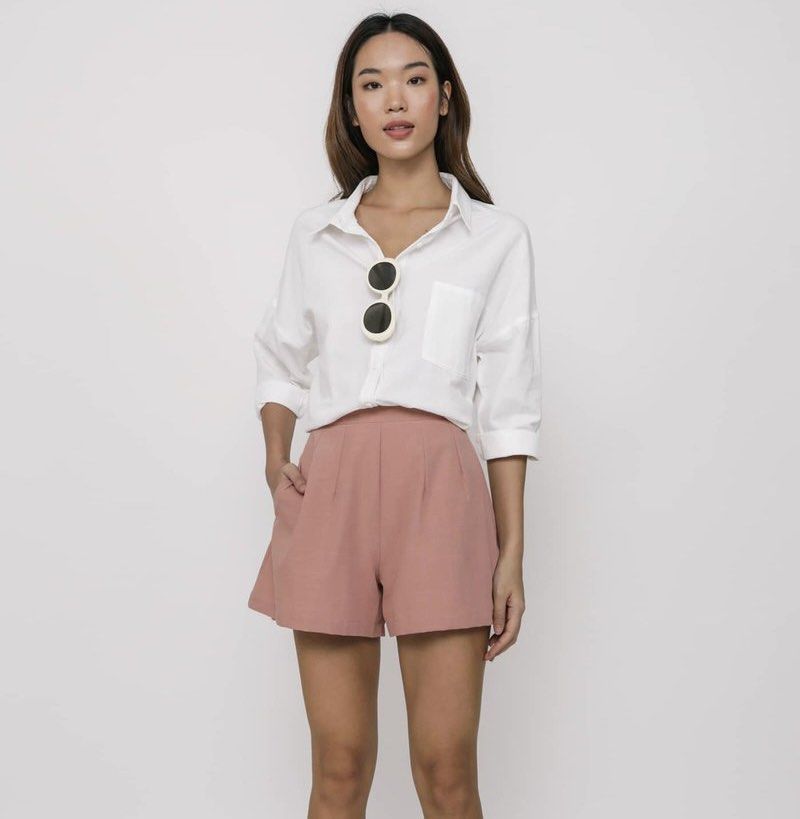 Vera Basic Shorts (Category: Shorts) located in Singapore. Submitted by flowerroad. (Listing ID 1208043722, Image 1). Description: .