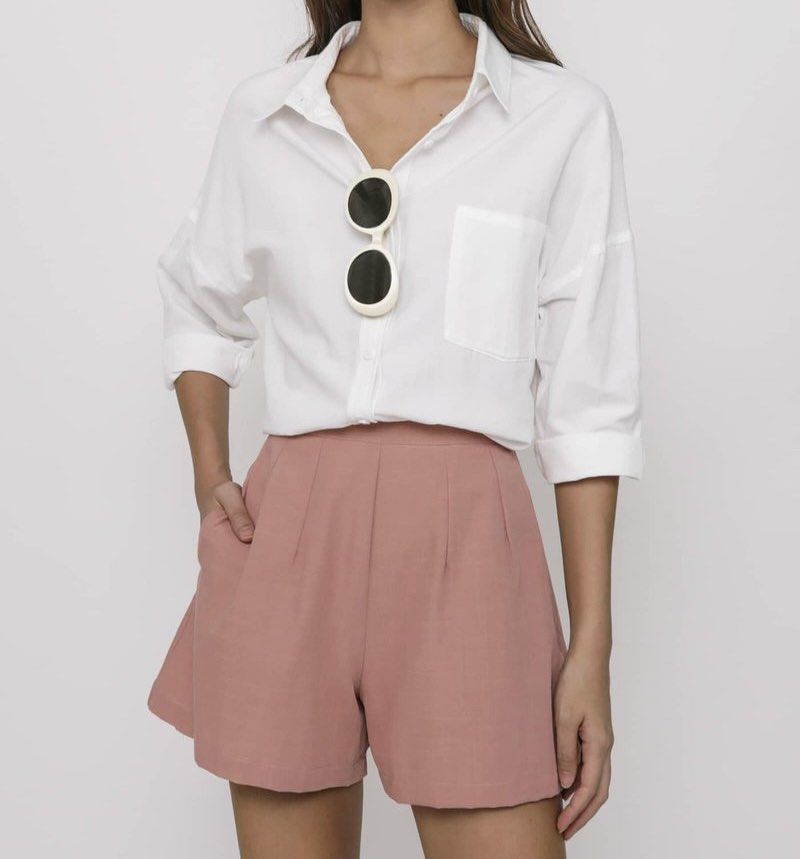 Vera Basic Shorts (Category: Shorts) located in Singapore. Submitted by flowerroad. (Listing ID 1208043722, Image 3). Description: .