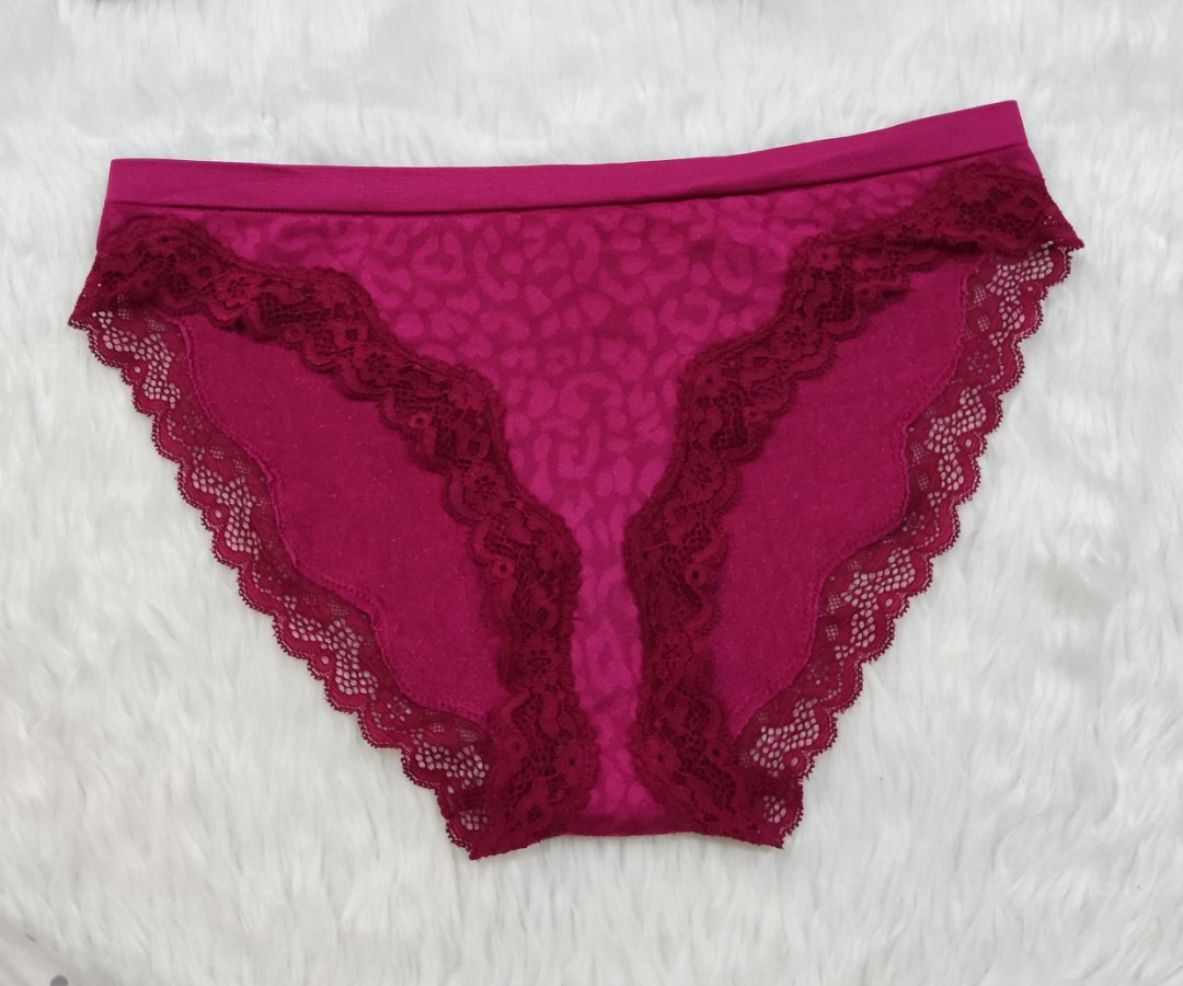 Victoria's secret underwear medium, Women's Fashion, Activewear on