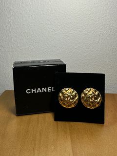 (Category: ) located in . Submitted by styled_inchanel (Listing ID 1208032600, Image 1). Description: .