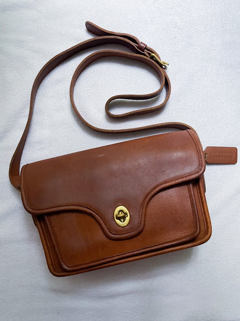 Vintage Coach Kent, Women's Fashion, Bags & Wallets, Crossbody Bags on