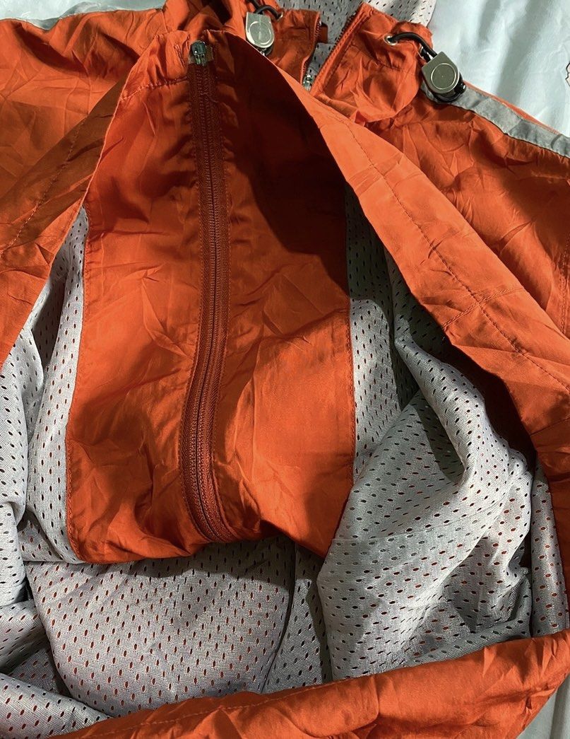 VINTAGE STUSSY REFLECTIVE WINDBREAKER JACKET Men s Fashion Coats Jackets and Outerwear on Carousell